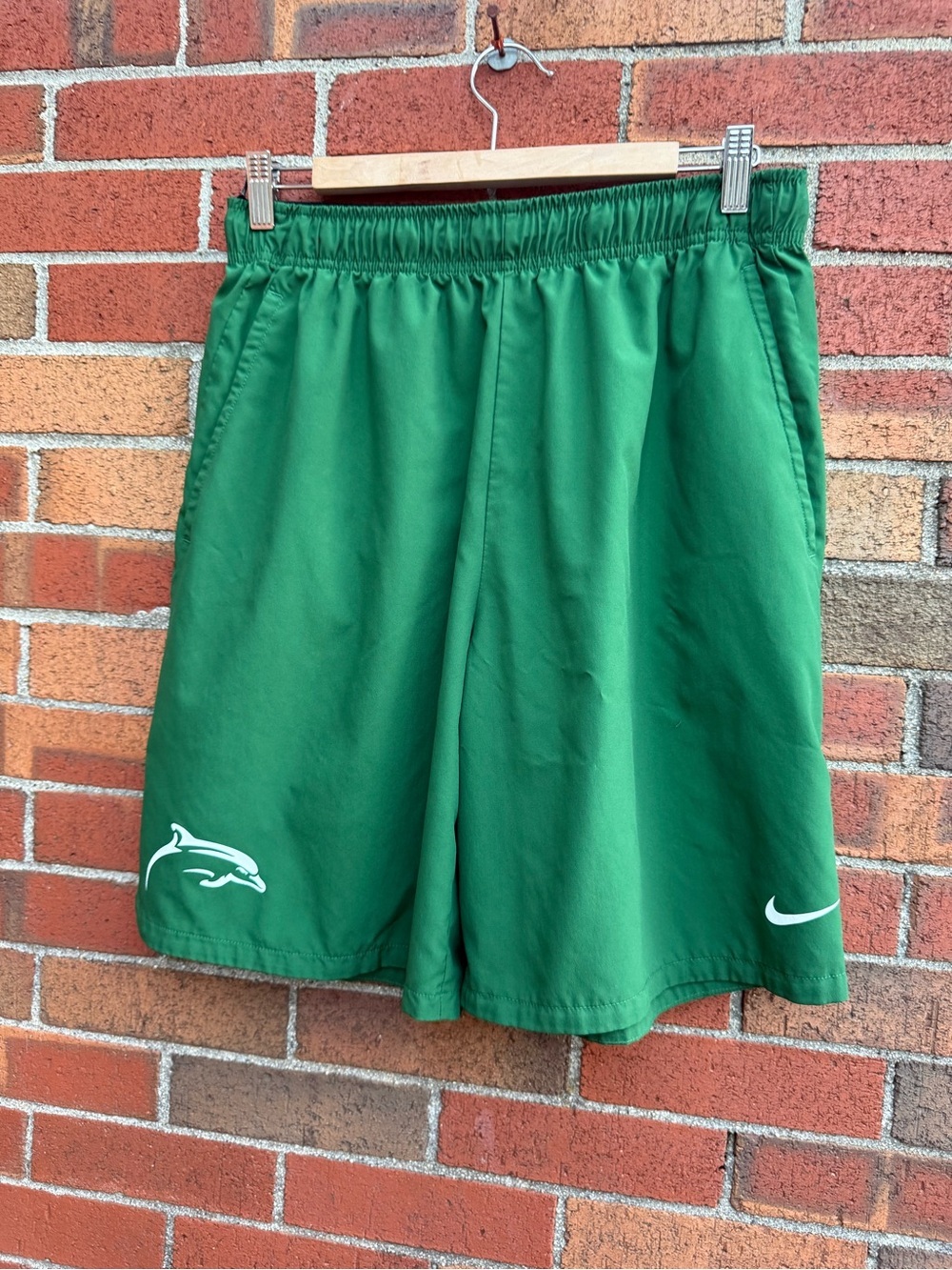 Nike Dri-FIT Miami Dolphins Green Athletic Shorts Size Large Mesh Lined